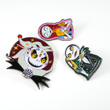 Load image into Gallery viewer, Noche Spooky (Jack & Sally) Pin Bundle
