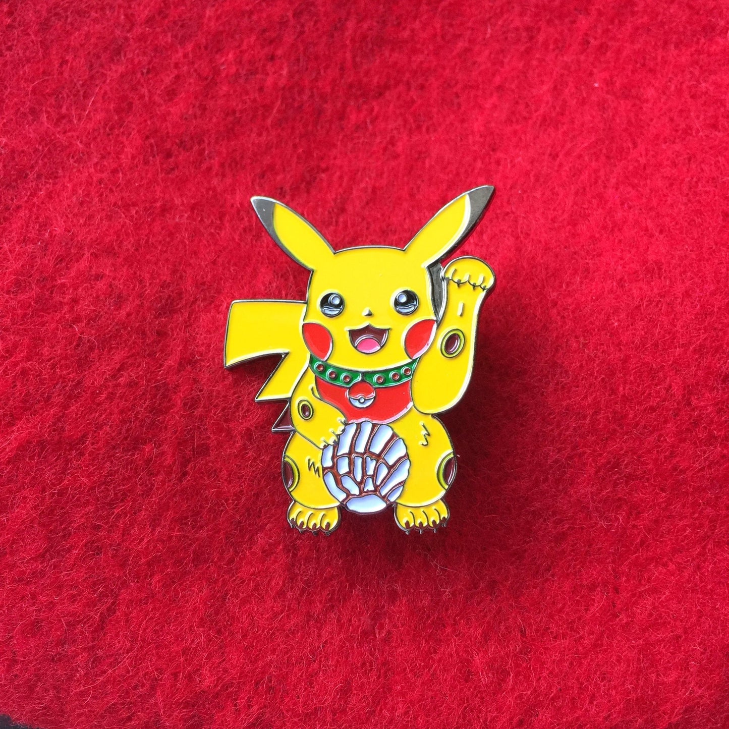Pika Concha Pin