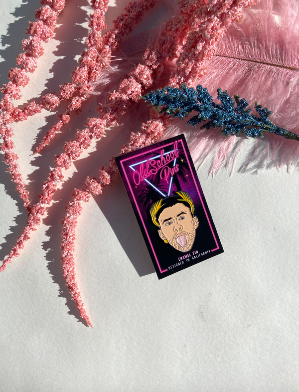 Conejo Rey Pin